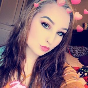 Meet your Posher, Chloe